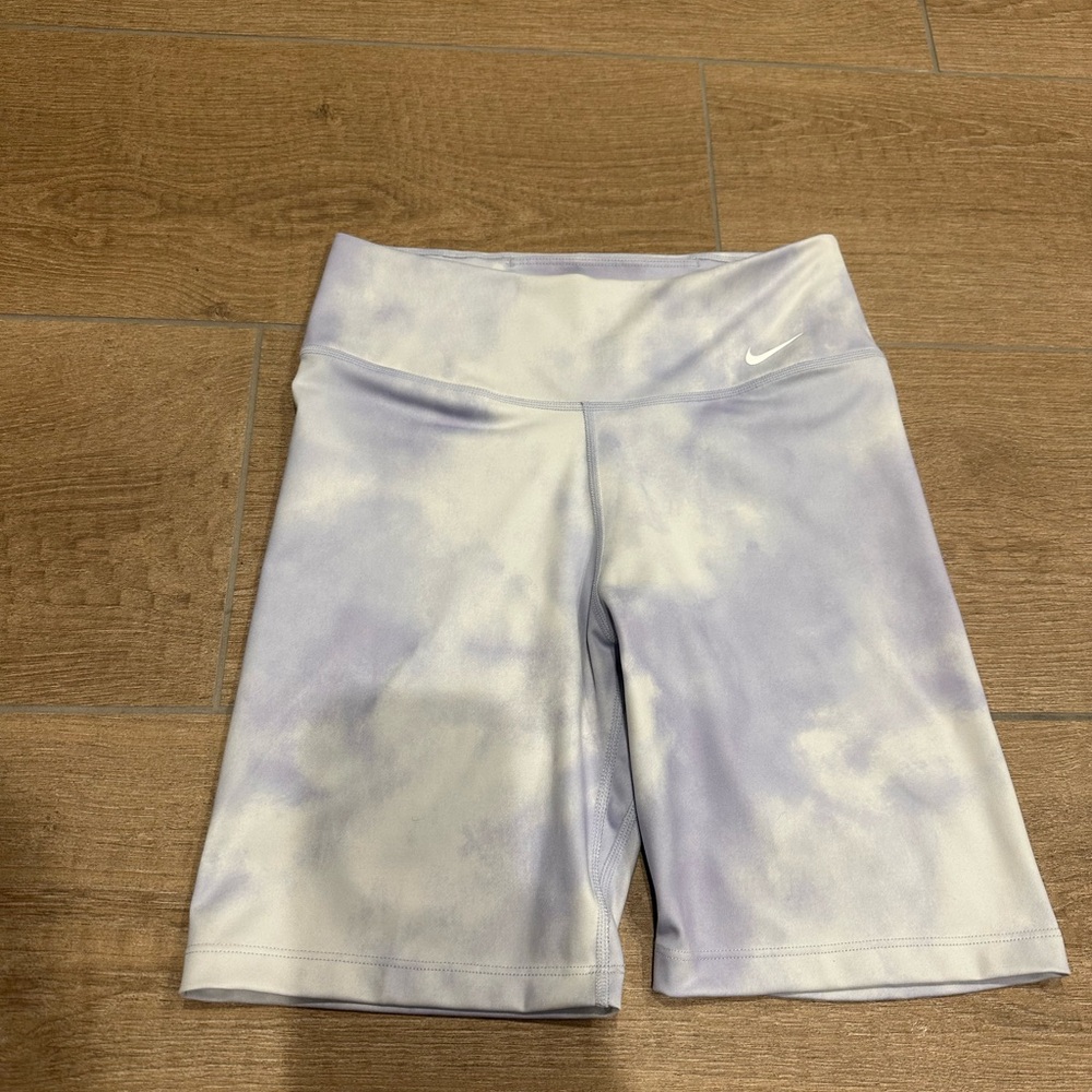 Nike Women's 5” Bike Shorts - Lavender and White